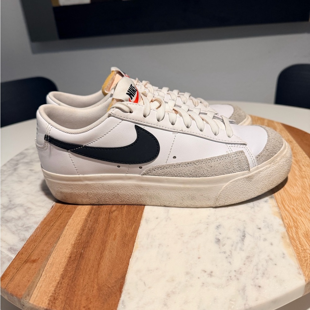 Nike Women Blazer Low White Sneakers with black swoosh